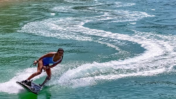 The Evolution of Battery Technology in Underwater Scooters